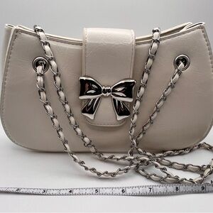Chic Cream Bow Chain Shoulder Bag